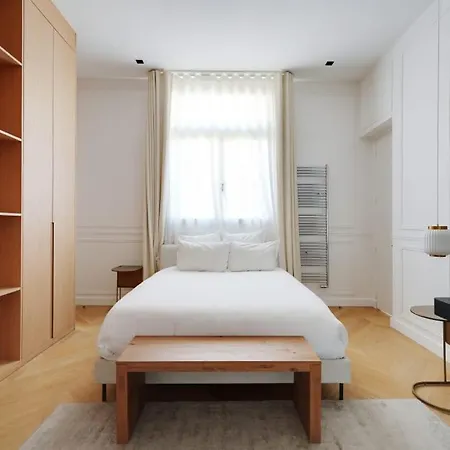 Appartement Sumptuous apartment WITH AIR CONDITIONING - Paris 16 *